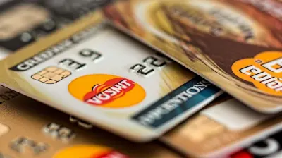 How to Use a Credit Card Responsibly to Build Credit